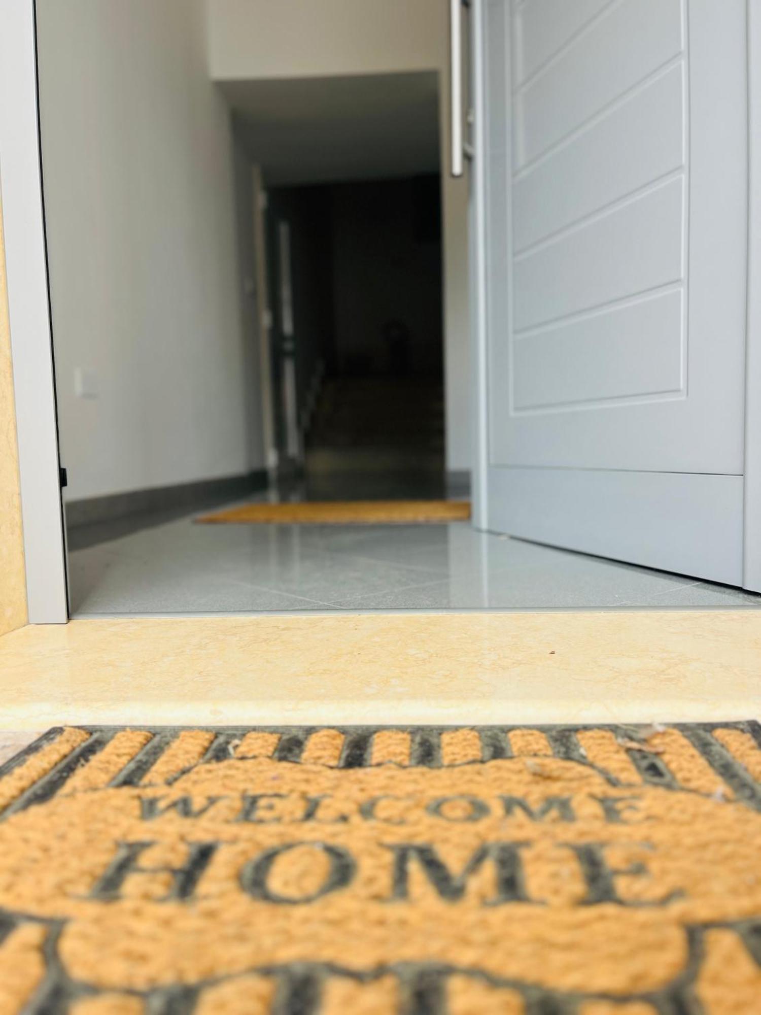 Shuby Home San Pietro Vernotico Exterior foto